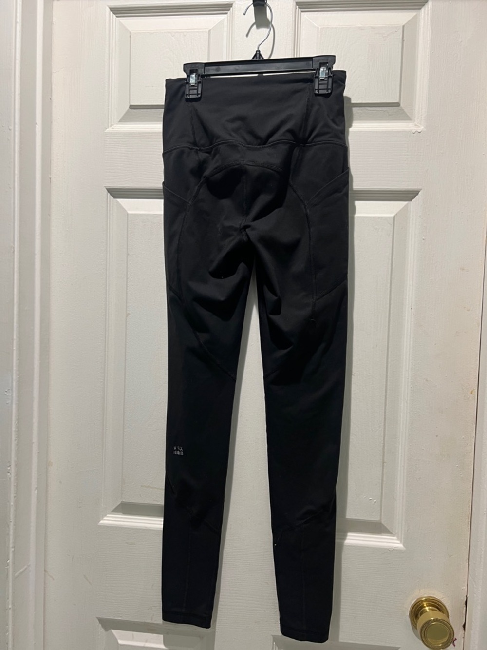 VSX Black Athletic Leggings with Subtle Logo Accent - Picture 4 of 6